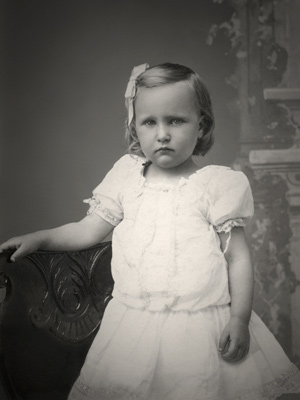 little girl circa 1910s